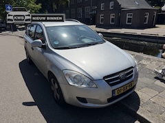 Kia Cee'd Sporty Wagon - 1.6 X-tra Airco EXPORT HANDEL INRUILAUTO