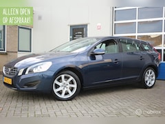 Volvo V60 - 1.6 T3 Kinetic LEDER/ECC/NAVIGATIE/TREKHAAK/NAP