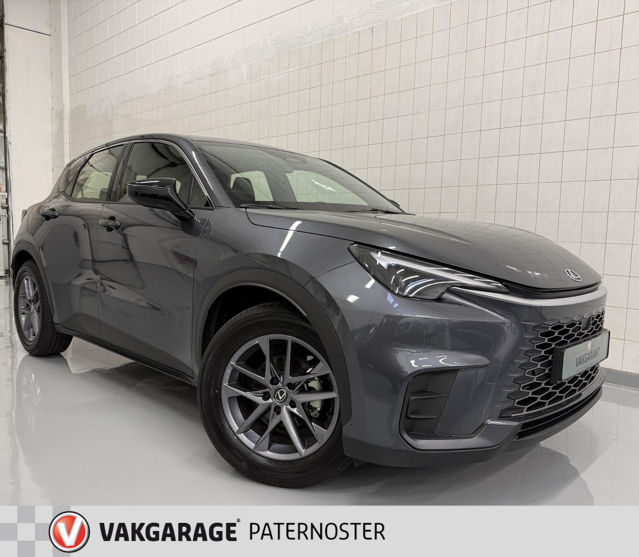 Lexus LBX - Business Line 2WD Comfort + Safety Pack | Stoel- stuurverw - AutoWereld.nl