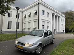 Ford Fiesta - 1.3-16V 5 DEURS, RIJKLAAR 750,
