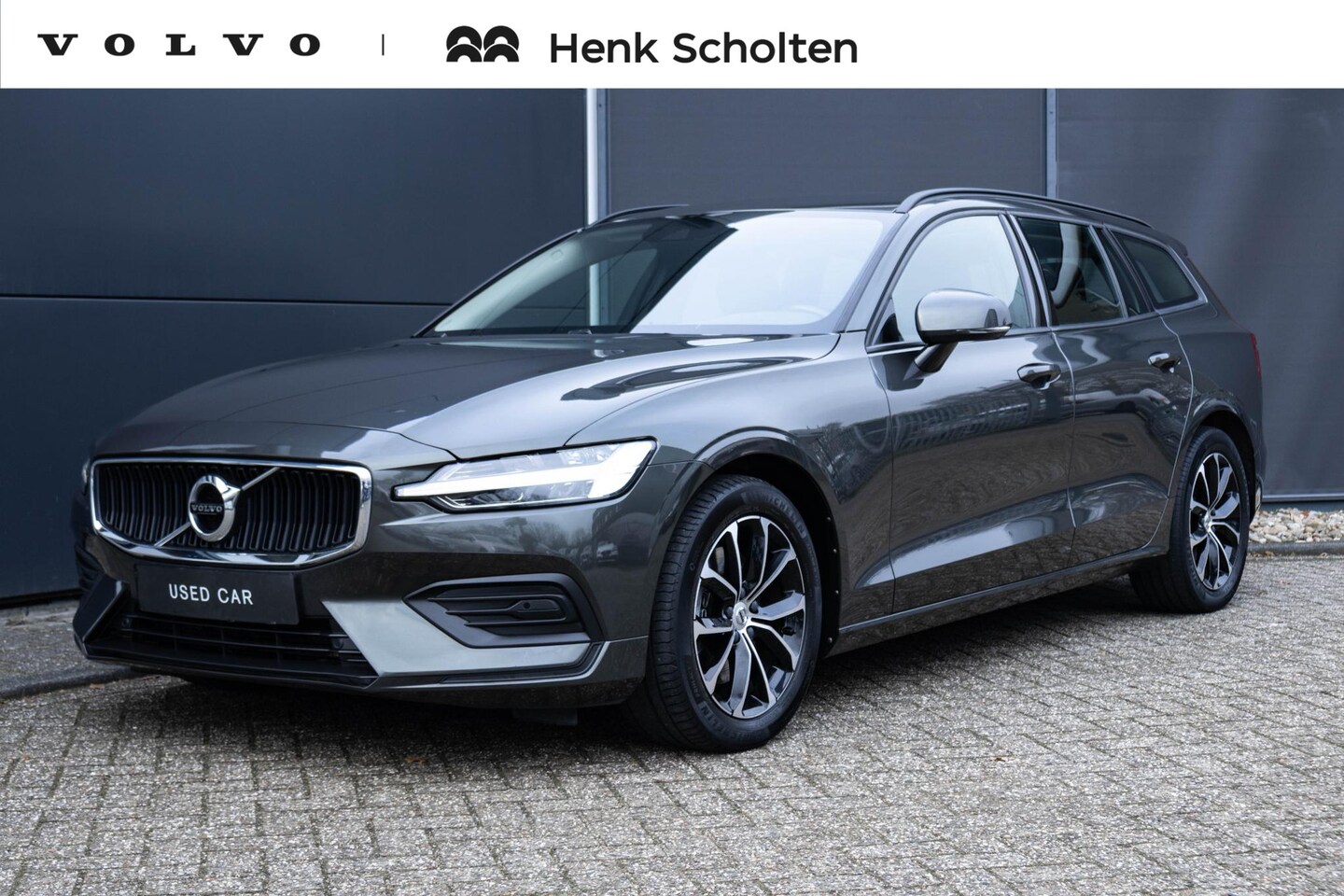 Volvo XC40 - 1.5 T3 Momentum Pro Schuif Kanteldak | Verwarmde voorruit | Elektrische achterklep | Clima - AutoWereld.nl