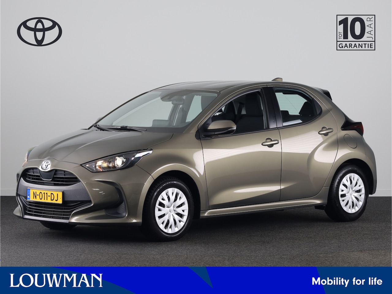 Toyota Yaris - 1.5 Hybrid Active | Parkeersensoren achter | Navigatie | Cruise Control | Parkeercamera | - AutoWereld.nl