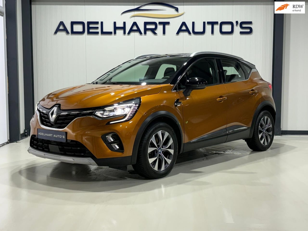 Renault Captur - 1.6 E-Tech Plug-in Hybrid 160 Serie Limitée E-TECH Automaat / Navigatie full map / Camera - AutoWereld.nl