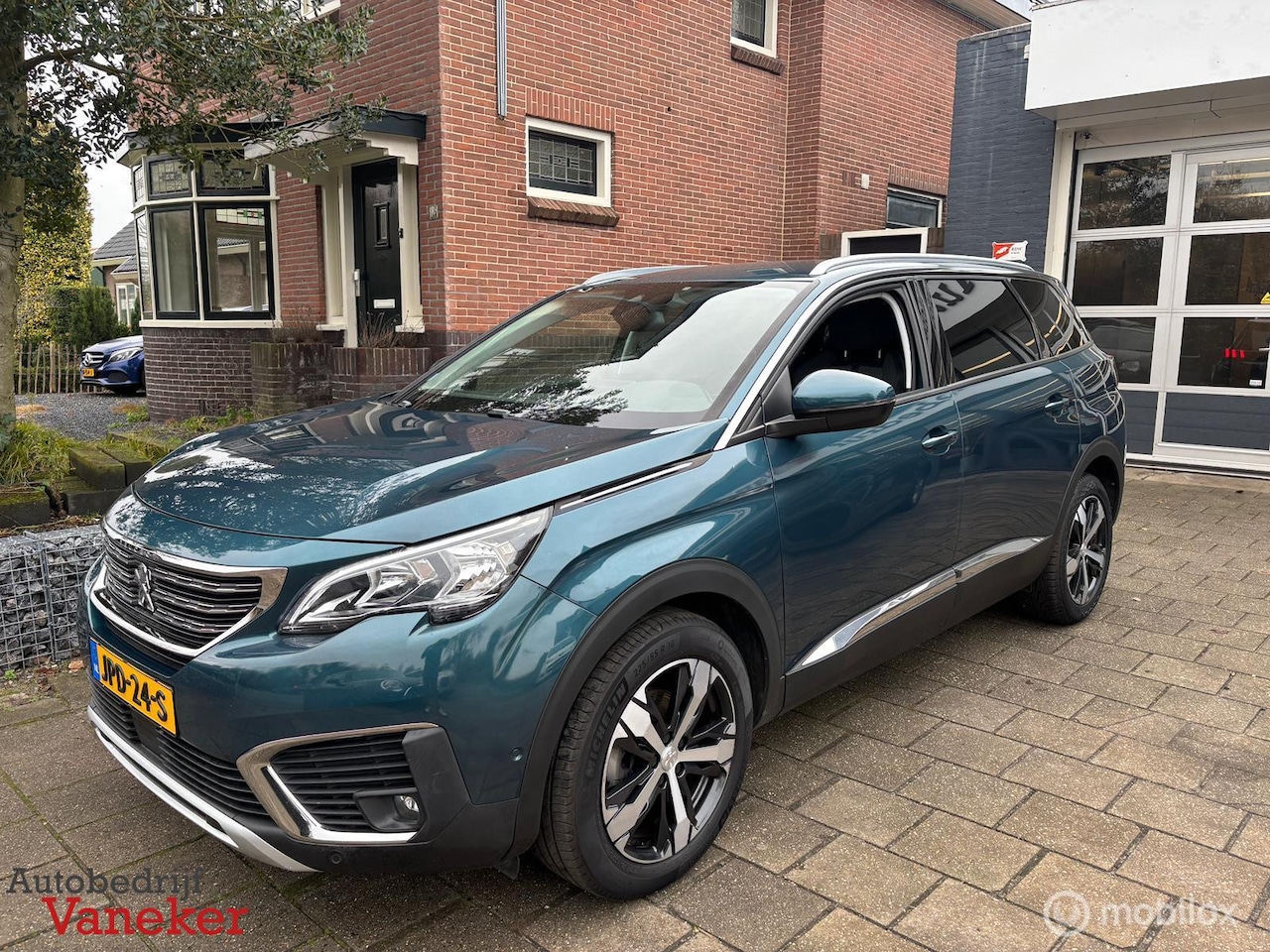 Peugeot 5008 - 1.2 PureTech Allure|Automaat|Focal Audio|7 zits|Distributieriem v.v - AutoWereld.nl