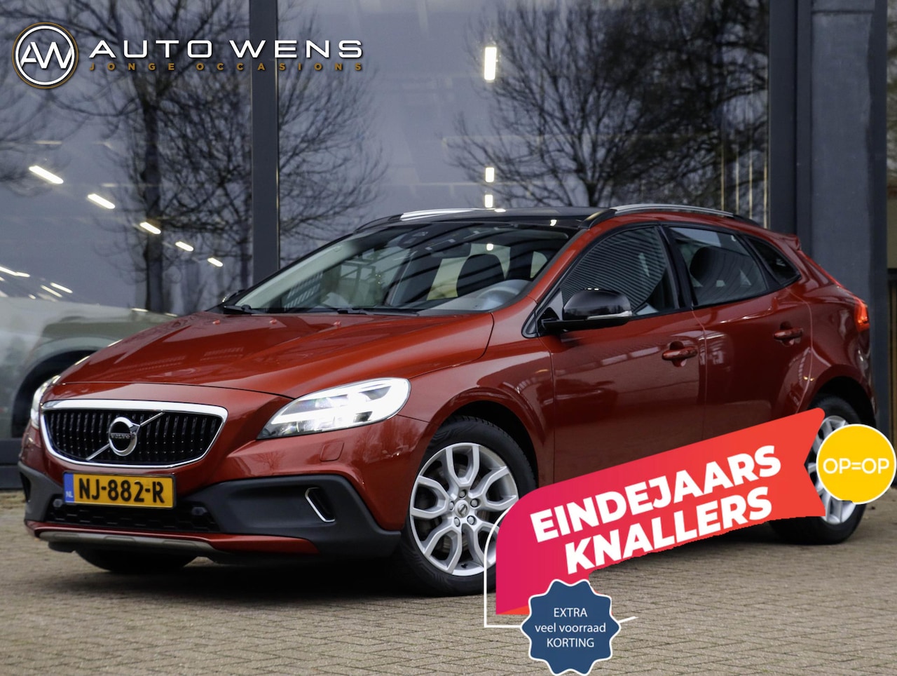 Volvo V40 Cross Country - 2.0 T3 Nordic+ 152PK Leer Panoramadak Trekhaak - AutoWereld.nl