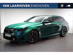 BMW 5-serie Touring - M5 Automaat / Panoramadak / Trekhaak / Stoelventilatie / Bowers & Wilkins / Comfort Access