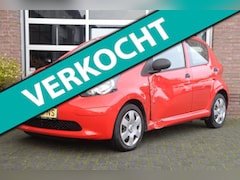 Toyota Aygo - 1.0-12V | APK 12-2026 | Schade linker voorzijde |