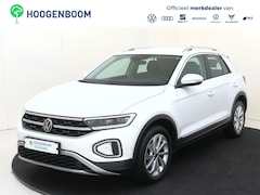 Volkswagen T-Roc - 1.5 TSI Style | Digital cockpit Pro | Dodehoek detectie | Stoel- en stuurwielverwarming |