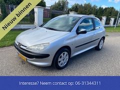 Peugeot 206 - 1.4 X-line nieuwe apk