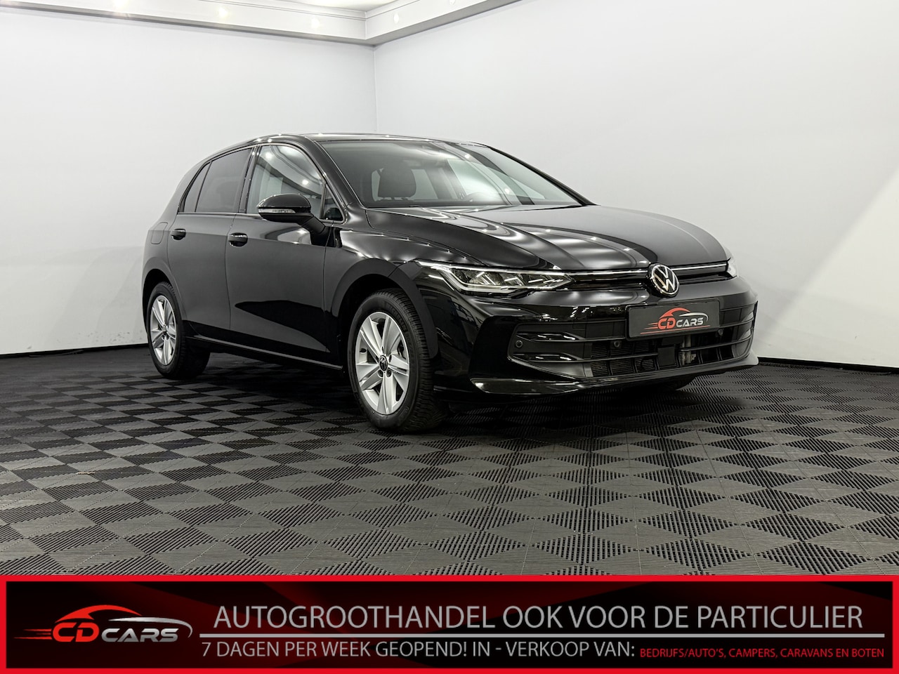 Volkswagen Golf - 1.5 TSI Life Edition Clima, Apple carplay, Parkeersensoren, Stoelverwarming, Sfeerverlicht - AutoWereld.nl