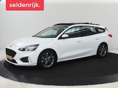 Ford Focus - 1.0 EcoBoost ST Line | Panoramadak | Half leder | Trekhaak | Stoelverwarming | Carplay | C