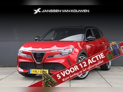 Alfa Romeo Junior - Elettrica Veloce 54 kWh Stoelverwarming Navi Camera Sport Pack 20" LMW