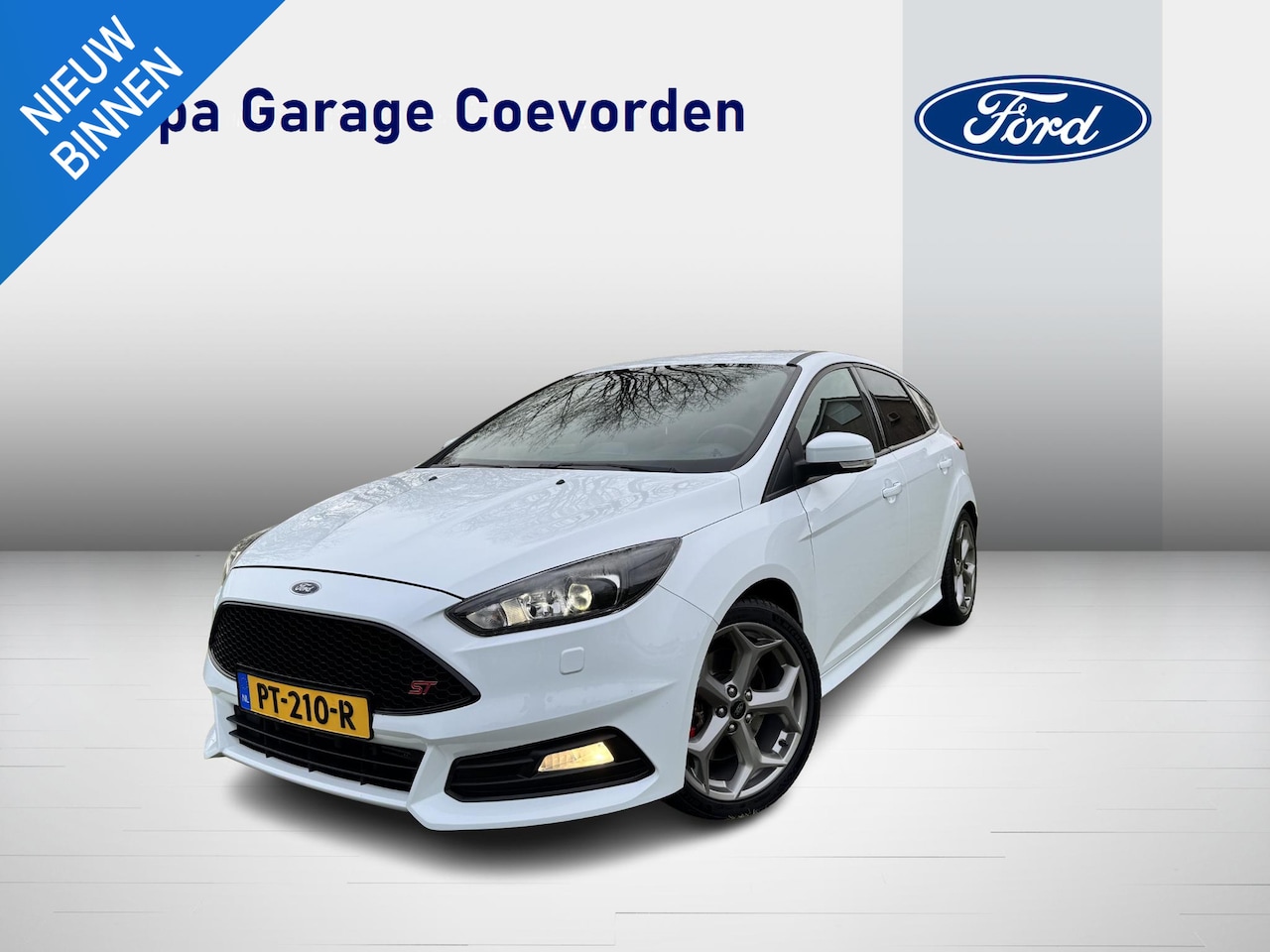 Ford Focus - 2.0 250PK ST | RECARO | BI-XENON | STOEL/STUURVERWARMING | - AutoWereld.nl