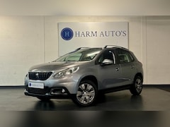Peugeot 2008 - 1.2 PureTech Blue Lion Automaat / Pano / Navi / Trekhaak / Airco