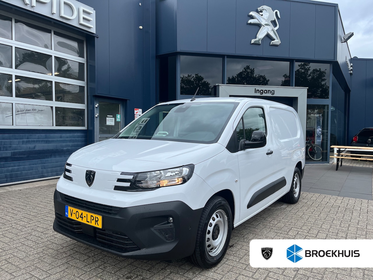Peugeot e-Partner - 136 L2 50 kWh | Navi | 360 Camera | PDC voor en achter | | 11 kW lader | Achterdeuren zond - AutoWereld.nl