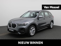 BMW X1 - xDrive25e Executive | ACHTERUITRIJCAMERA | NAVIGATIE | LEDEREN BEKLEDING | HEAD-UP DISPLAY