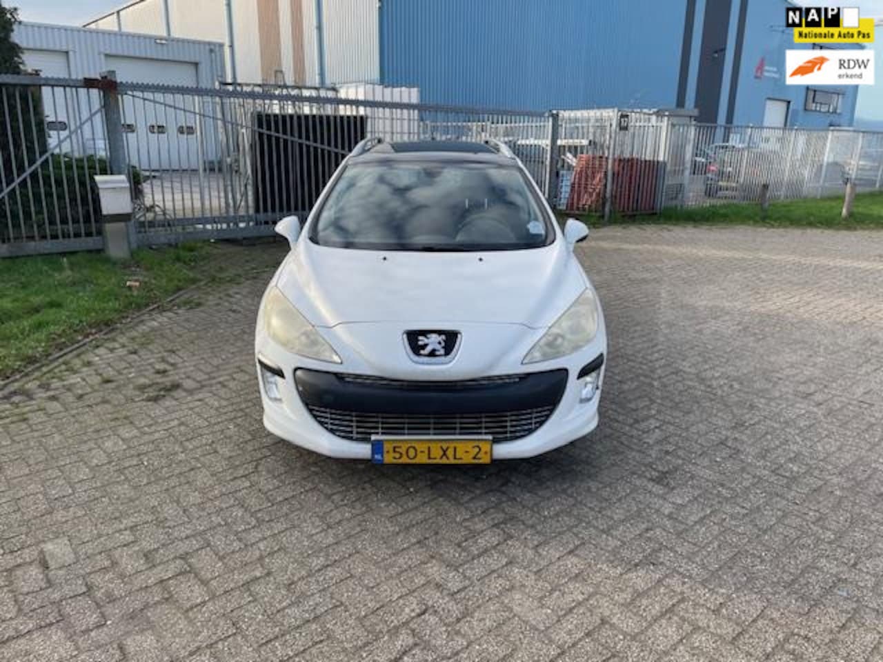 Peugeot 308 SW - 1.6 HDiF XS Panorama Dak !!! - AutoWereld.nl