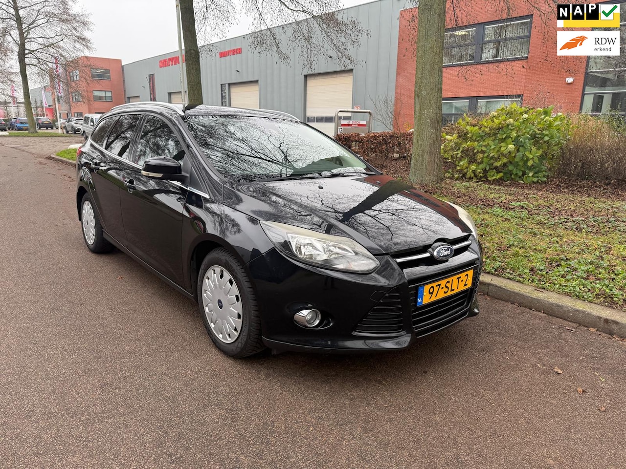 Ford Focus Wagon - 1.6 EcoBoost First Edition 1.6 EcoBoost First Edition - AutoWereld.nl