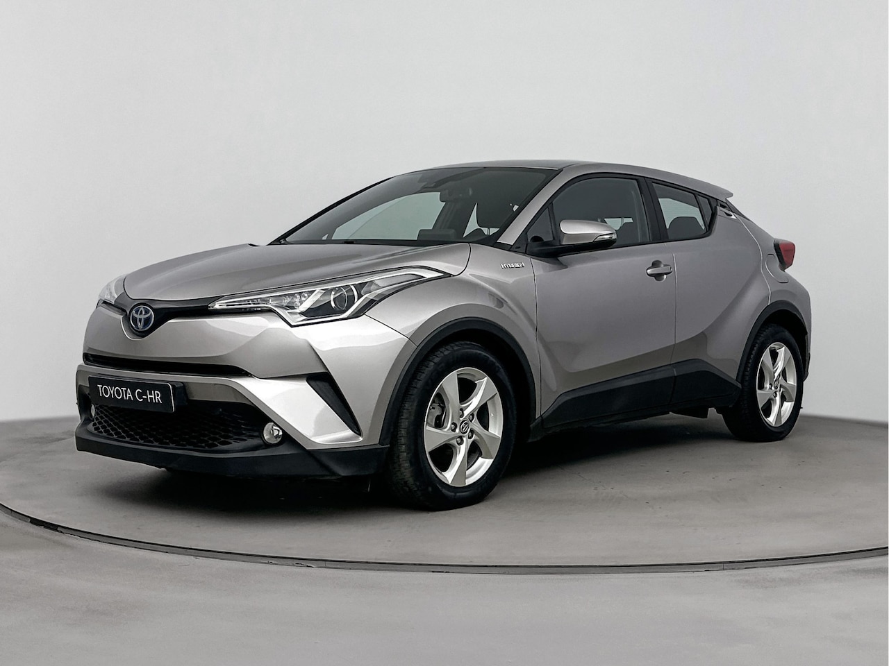 Toyota C-HR - 1.8 Hybrid Dynamic | navigatie | stoelverwarming voor | bluetooth | - AutoWereld.nl