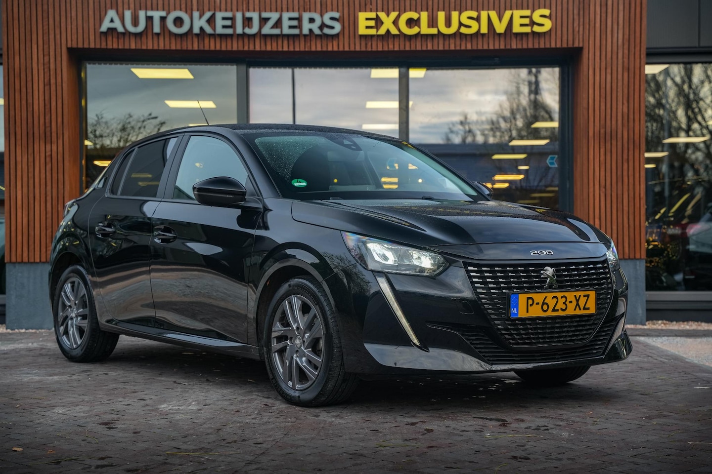 Peugeot 208 - 1.2 PureTech Active Pack cruise control apple carplay andriod auto dealer onderhouden - AutoWereld.nl