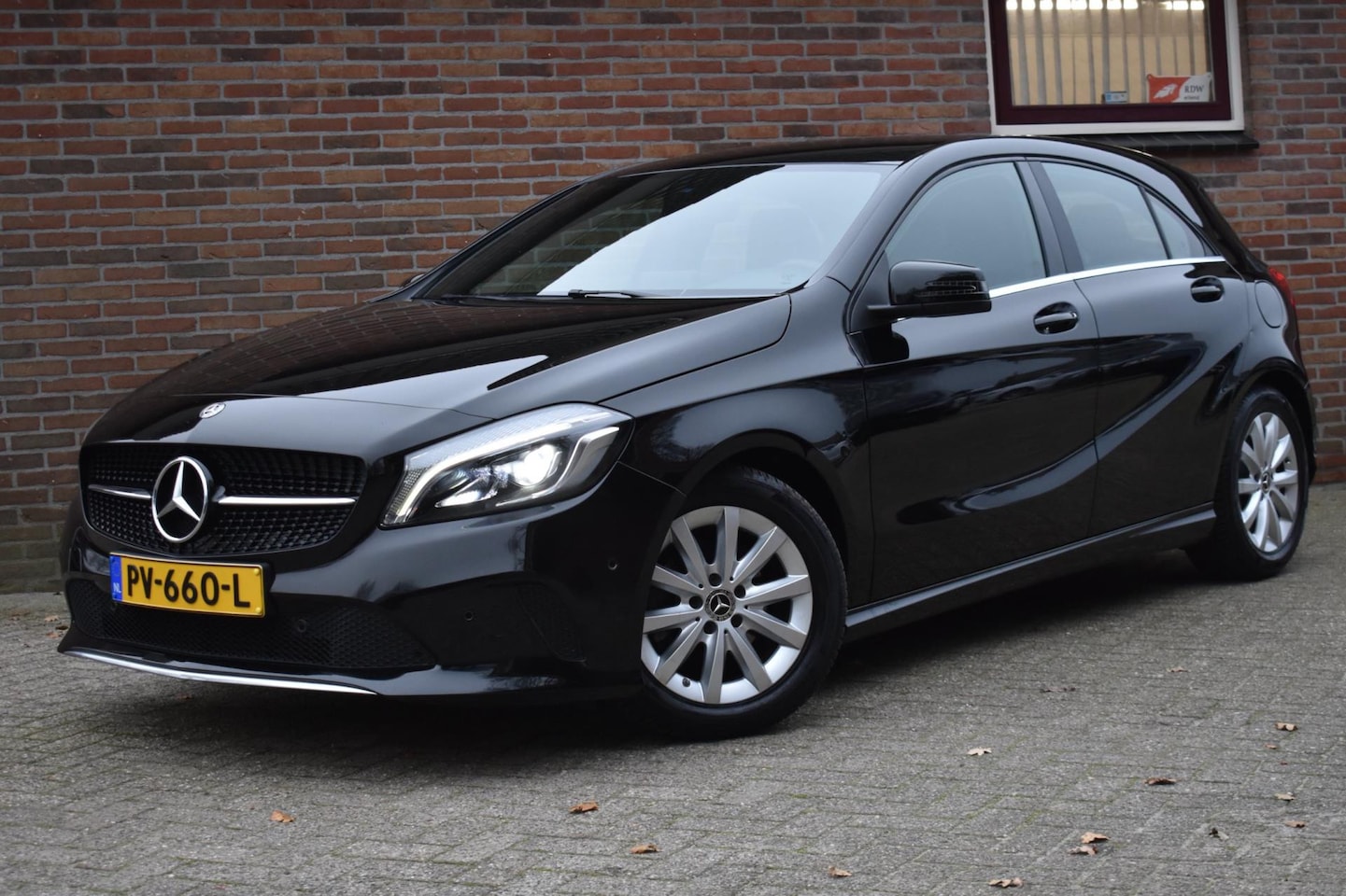 Mercedes-Benz A-klasse - 180 d Business Solution '17 inruil mogelijk - AutoWereld.nl