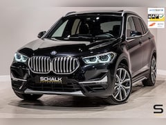 BMW X1 - XDrive25e High Executive|NAP|1eig|Pano|HUD|Trekhaak