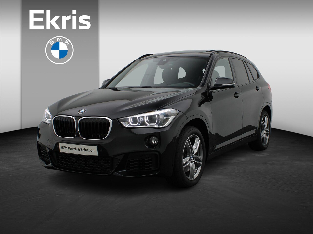 BMW X1 - sDrive20i High Executive | M Sportpakket | Achteruitrijcamera | Panoramadak | Driving Assi - AutoWereld.nl