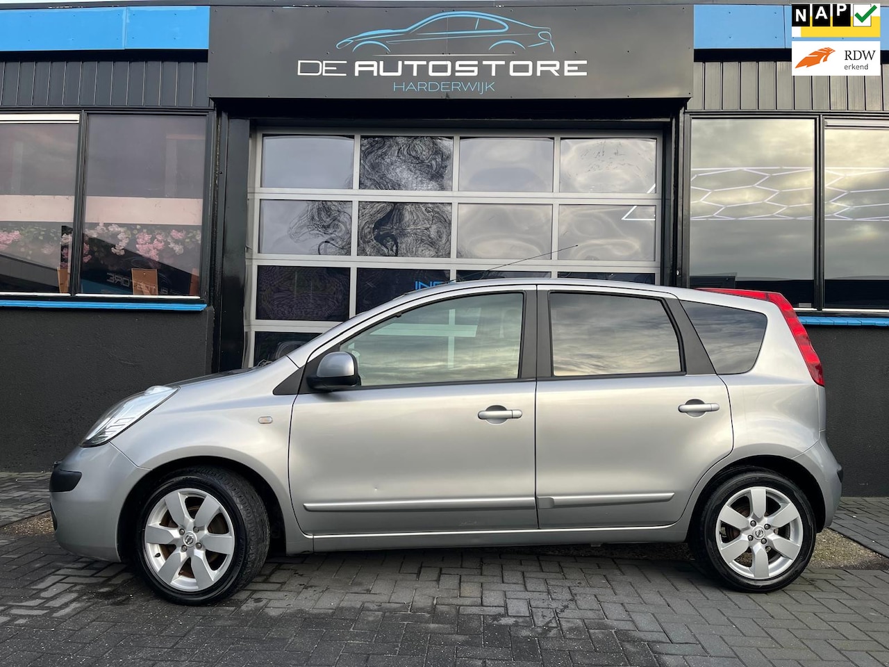 Nissan Note - 1.4 First Note Airco Navi Bluetooth trekhaak Nieuwstaat!!! - AutoWereld.nl