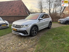 Volkswagen Tiguan - 1.5 TSI 2X R-Line -VIRTUEL-PANO-CAMERA-LED MATRIX
