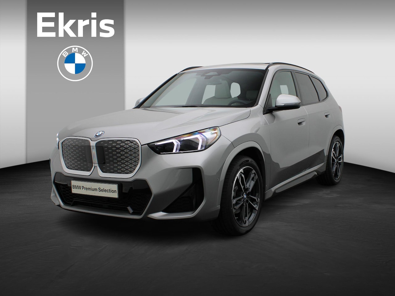 BMW iX1 - eDrive20 M Sport Edition | Premium Pack | Comfort Pack | Travel Pack | Trekhaak | Panorama - AutoWereld.nl