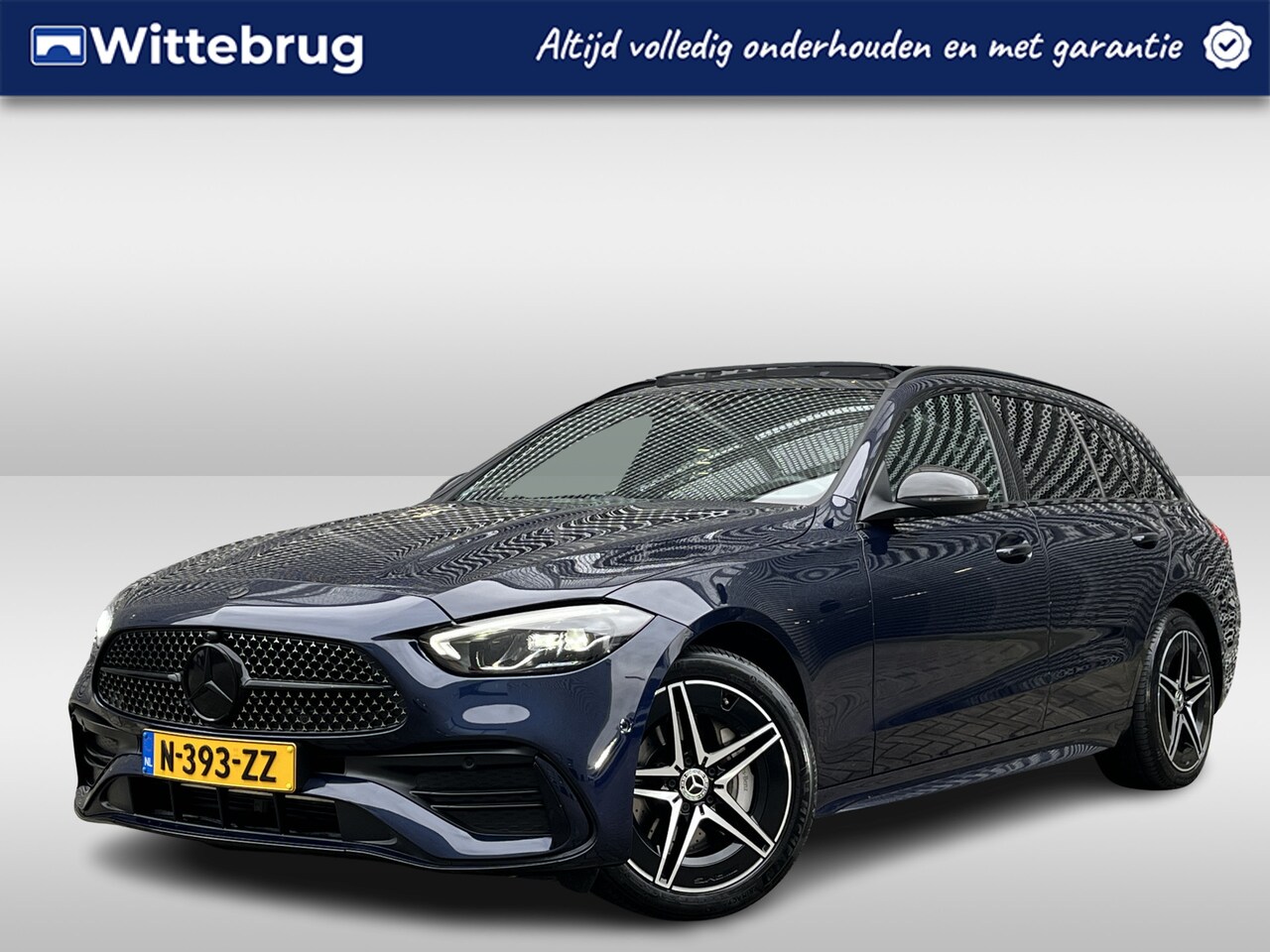 Mercedes-Benz C-klasse Estate - 300 e AMG Line / Digitaal dashboard / Pano / Navigatie / Leder / App connect / Camera / PD - AutoWereld.nl