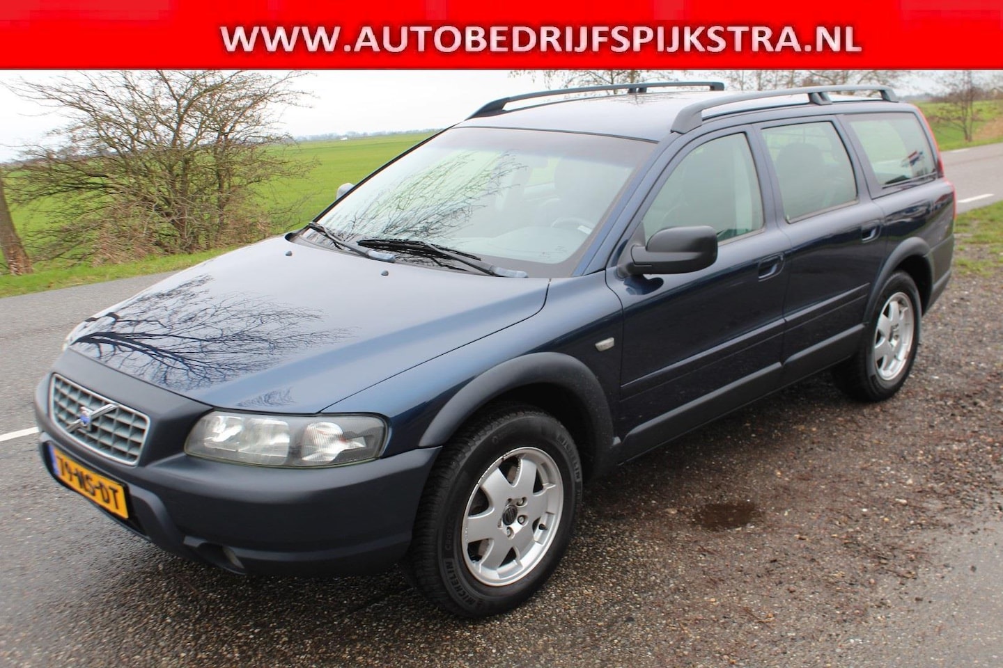 Volvo XC70 - 2.5 T Comfort Line 2.5 T Comfort Line - AutoWereld.nl