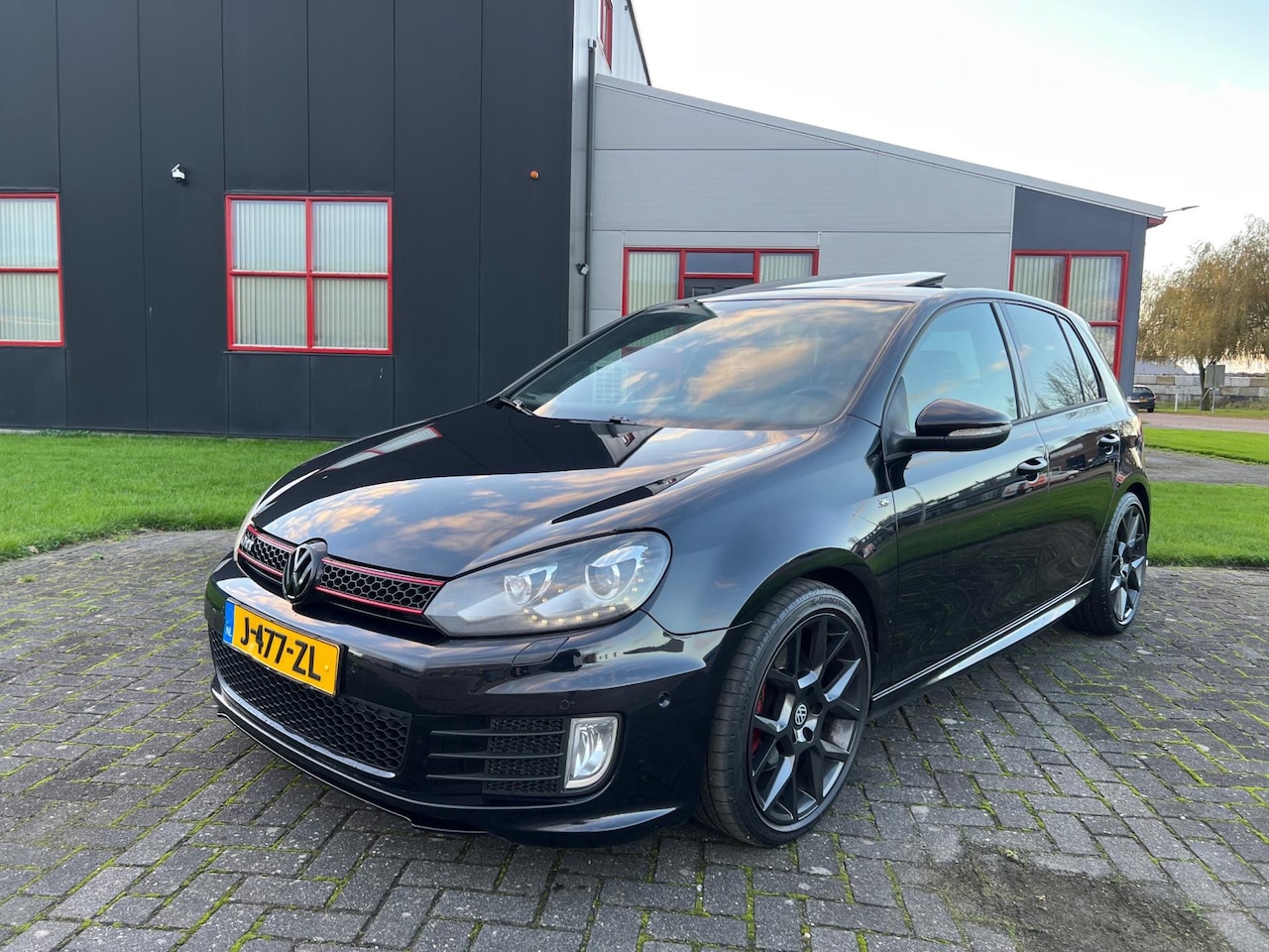 Volkswagen Golf - 2.0 GTI Edition 35 2.0 GTI Edition 35 - AutoWereld.nl