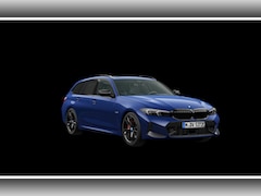 BMW 3-serie Touring - 330e | M-Sport Pro | 2 jaar garantie | Pano | Black Edition | LCI | ACC | Sfeerverlichting