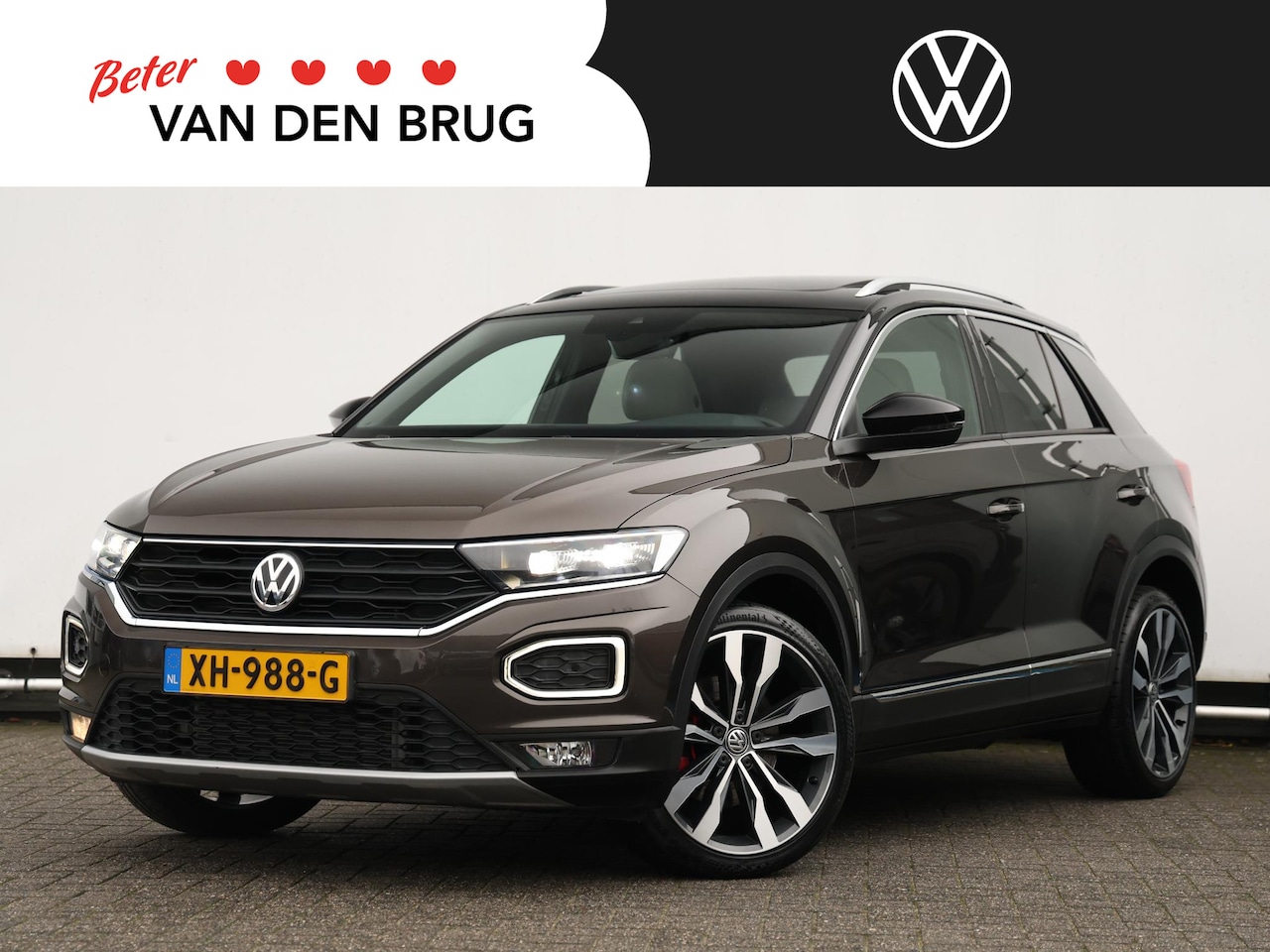 Volkswagen T-Roc - 2.0 TSI 4Motion Sport 190 pk | Panoramadak | Trekhaak | Leder | Camera | Stuur- en stoelve - AutoWereld.nl