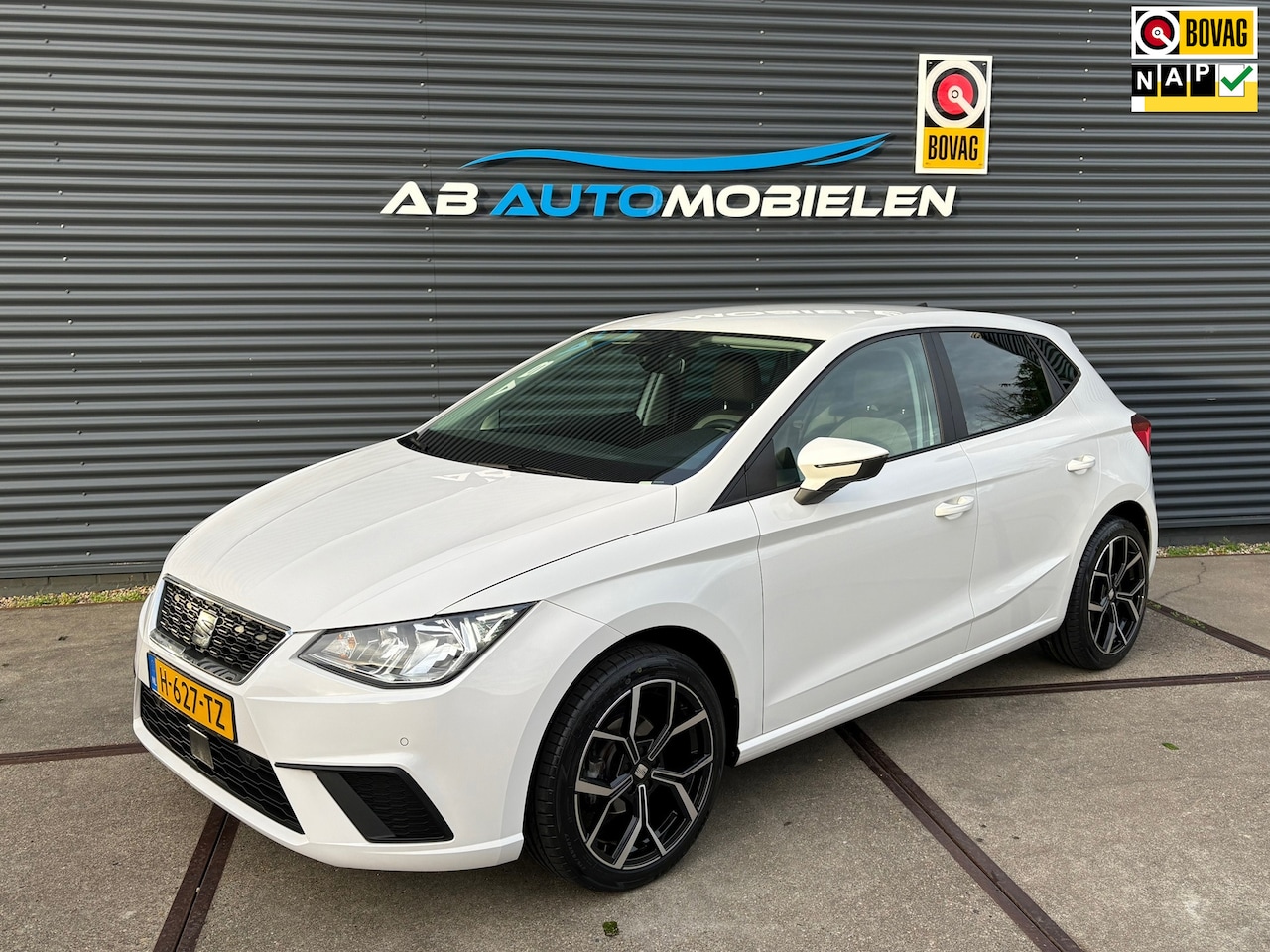 SEAT Ibiza - 1.0 TSI Comfortline CARPLAY/ CAMERA/ PDC - AutoWereld.nl