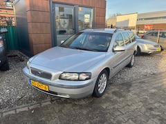 Volvo V70 - 2.4