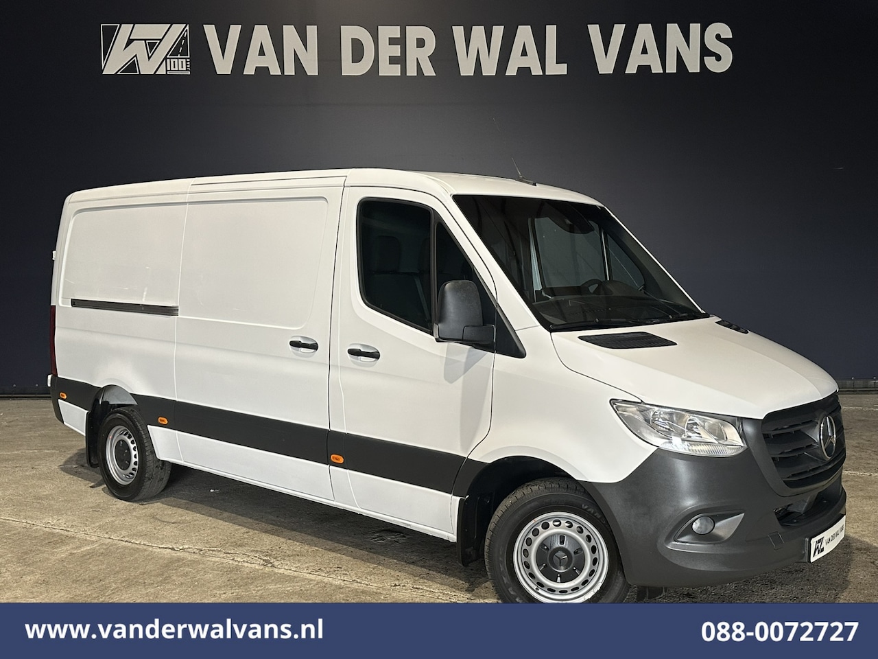 Mercedes-Benz Sprinter - 317 CDI 170pk L2H1 Euro6 Airco | Camera | Navigatie | Apple Carplay | Cruisecontrol | Trek - AutoWereld.nl