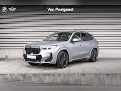 BMW iX1 - xDrive30 67 kWh Innovation Pack / Comfort Pack / Travel Pack / Panoramadak / Elektrisch ve