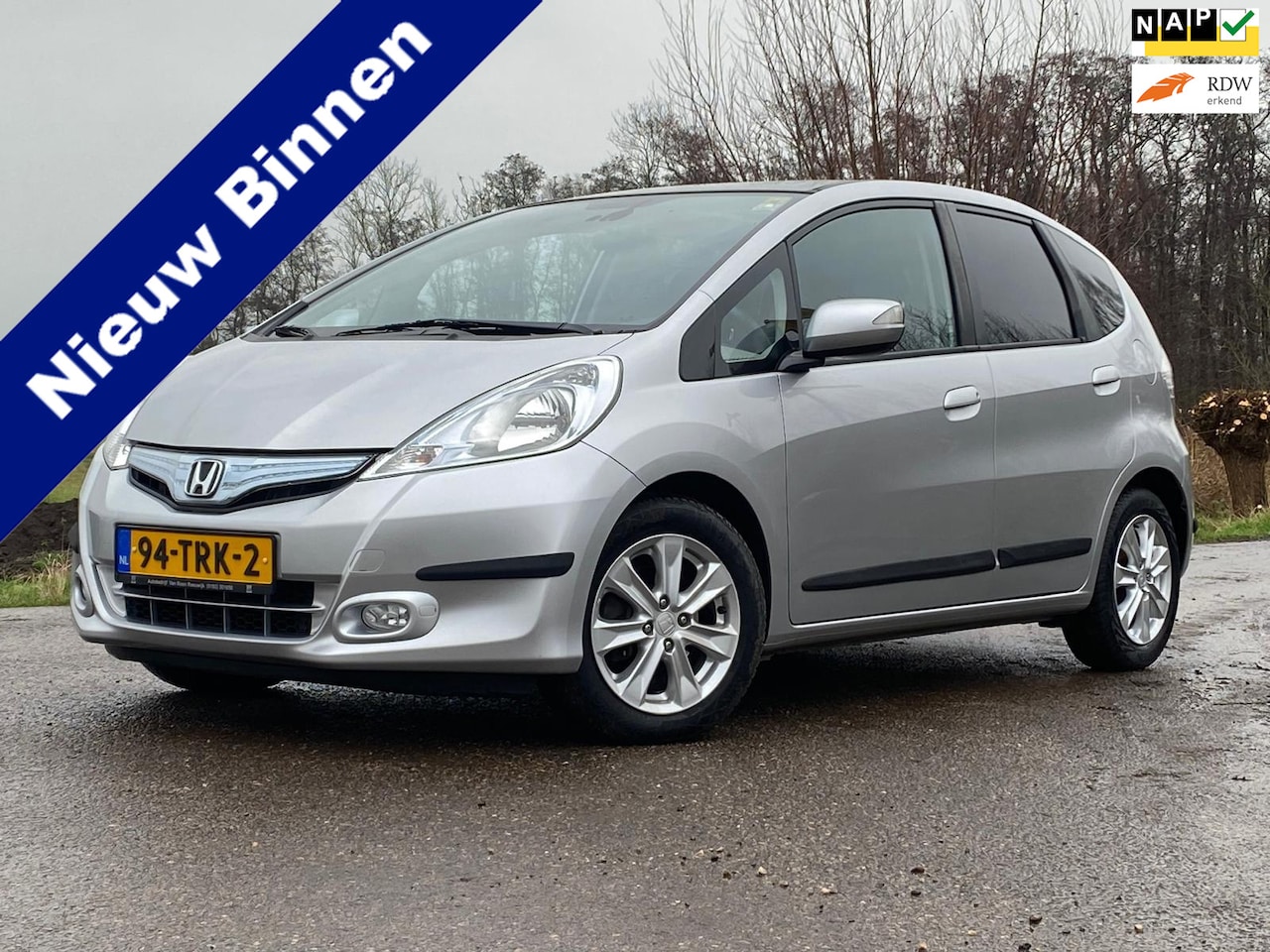 Honda Jazz - 1.4 Hybrid Elegance Automaat 5DRS PANORAMADAK AIRCO PDC LMV GOED ONDERHOUDEN - AutoWereld.nl