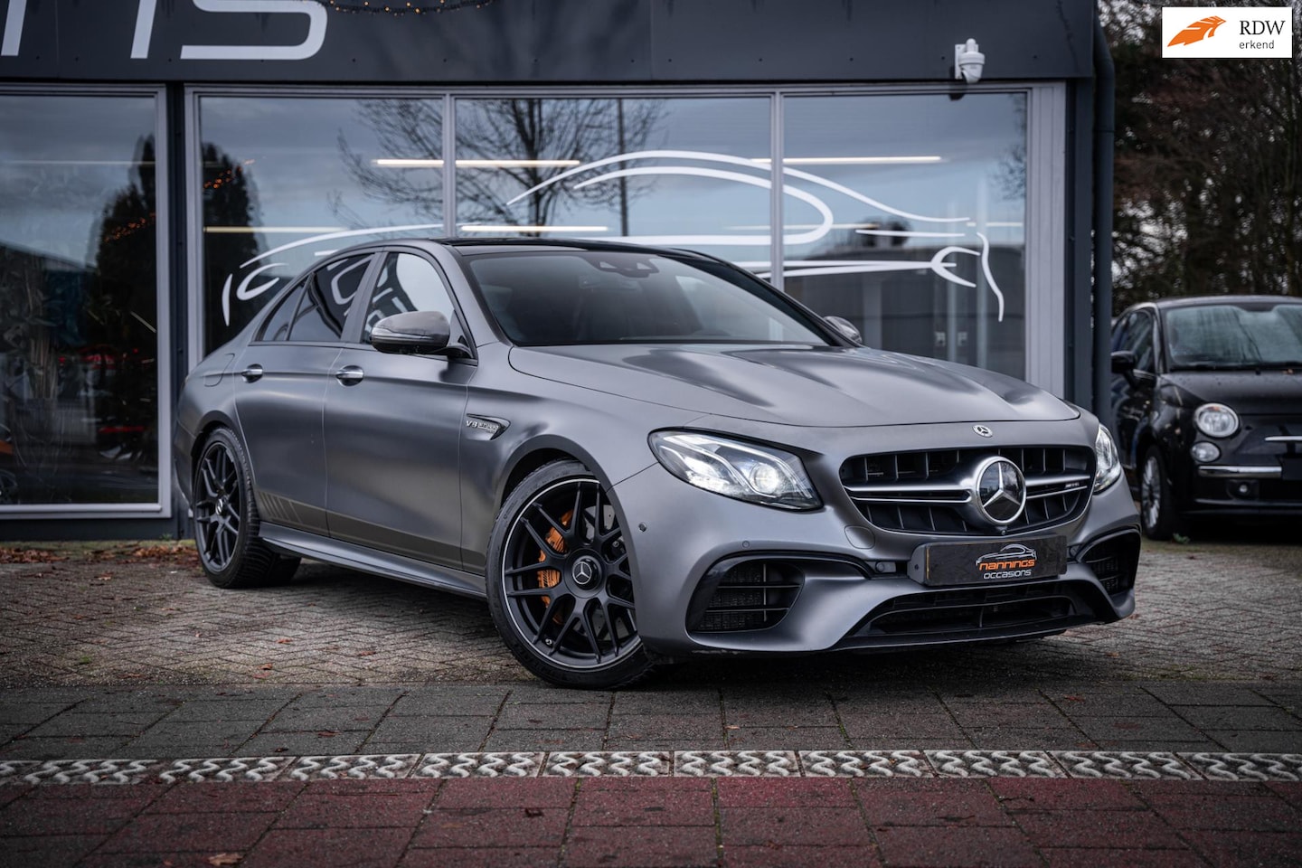 Mercedes-Benz E-klasse - AMG 63 S 4MATIC Premium Plus 1 Edition|Carbon Pakket|Schaalstoelen|Ceramische remmen|Pano| - AutoWereld.nl
