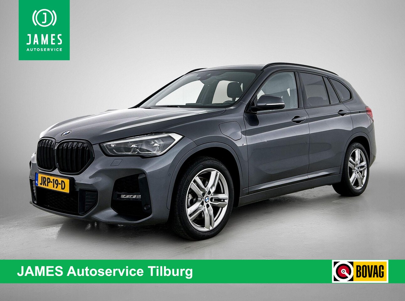 BMW X1 - xDrive25e Exe.Ed. 221PK PLUG-In M Sport AD-CRUISE | CAMERA | PANORAMADAK - AutoWereld.nl