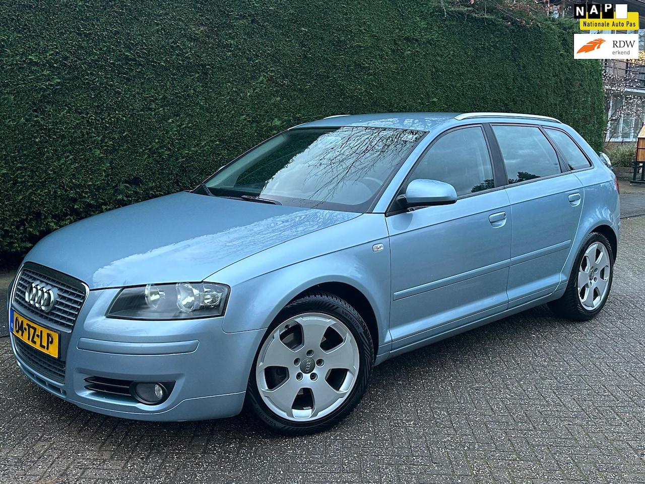 Audi A3 Sportback - 2.0 FSI RIJDT GOED/5DRS/GOED ONDERHOUDEN!! - AutoWereld.nl