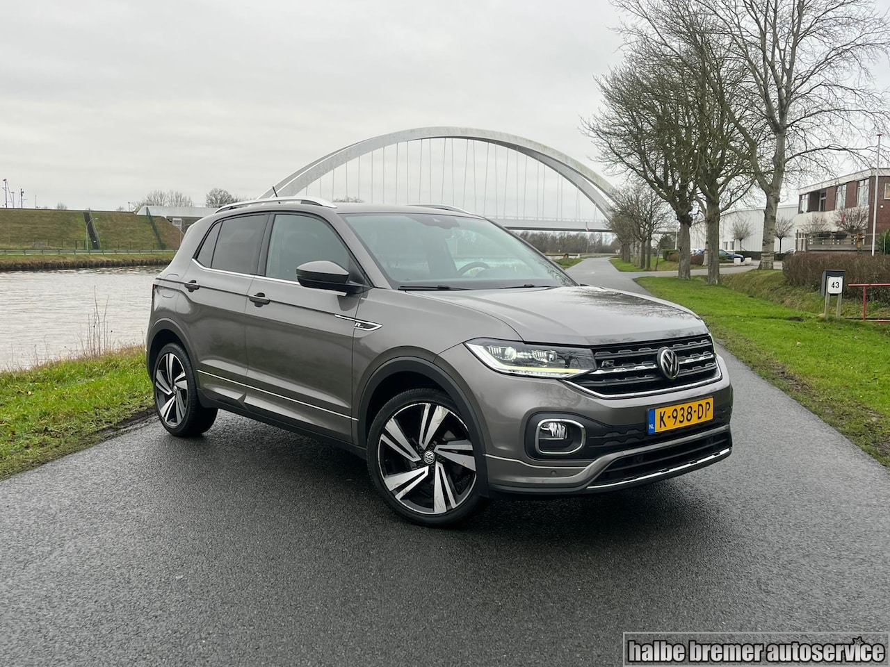 Volkswagen T-Cross - 1.0 TSI Style Business R 1.0 TSI Style Business R - AutoWereld.nl