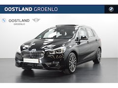 BMW 2-serie Active Tourer - 220i High Executive Luxury Line Automaat / Panoramadak / Trekhaak / Sportstoelen / Achteru