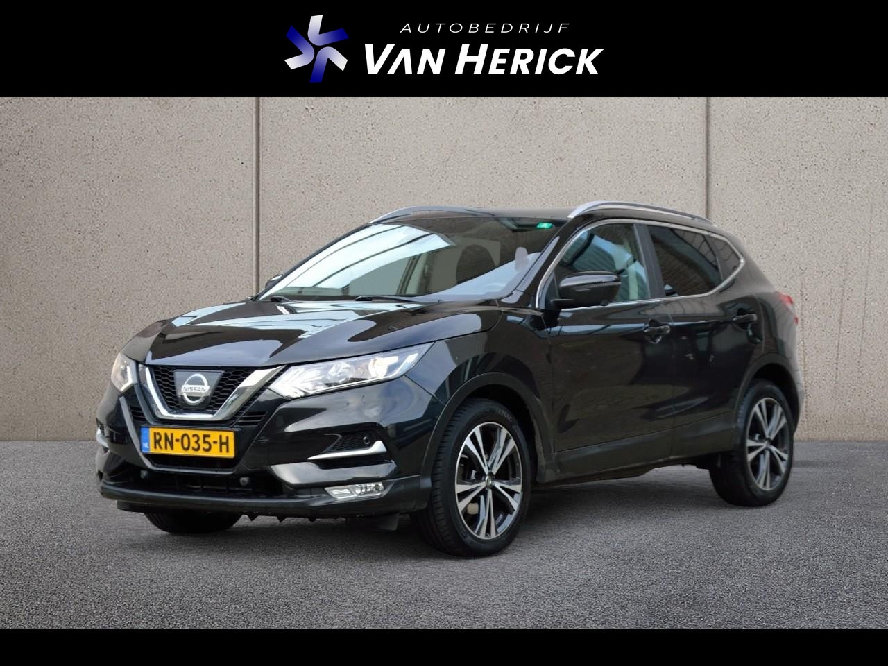 Nissan Qashqai - 1.2 N-Connecta | Panodak | Automaat | Trekhaak - AutoWereld.nl