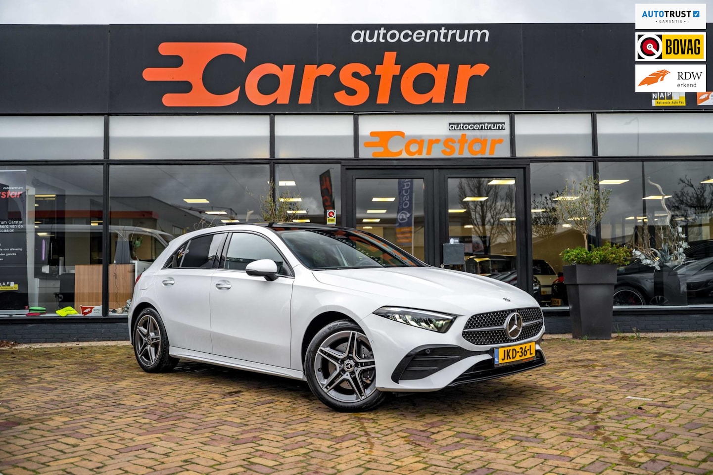 Mercedes-Benz A-klasse - 250 e AMG Line|PANO|FACELIFT STUUR|CAMERA - AutoWereld.nl