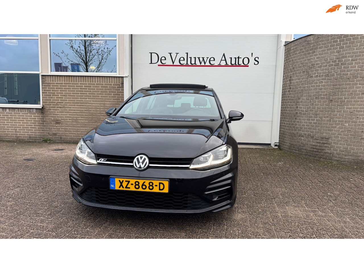 Volkswagen Golf - 7.5 1.5 TSI Highline Business R|Pano|Virtual - AutoWereld.nl