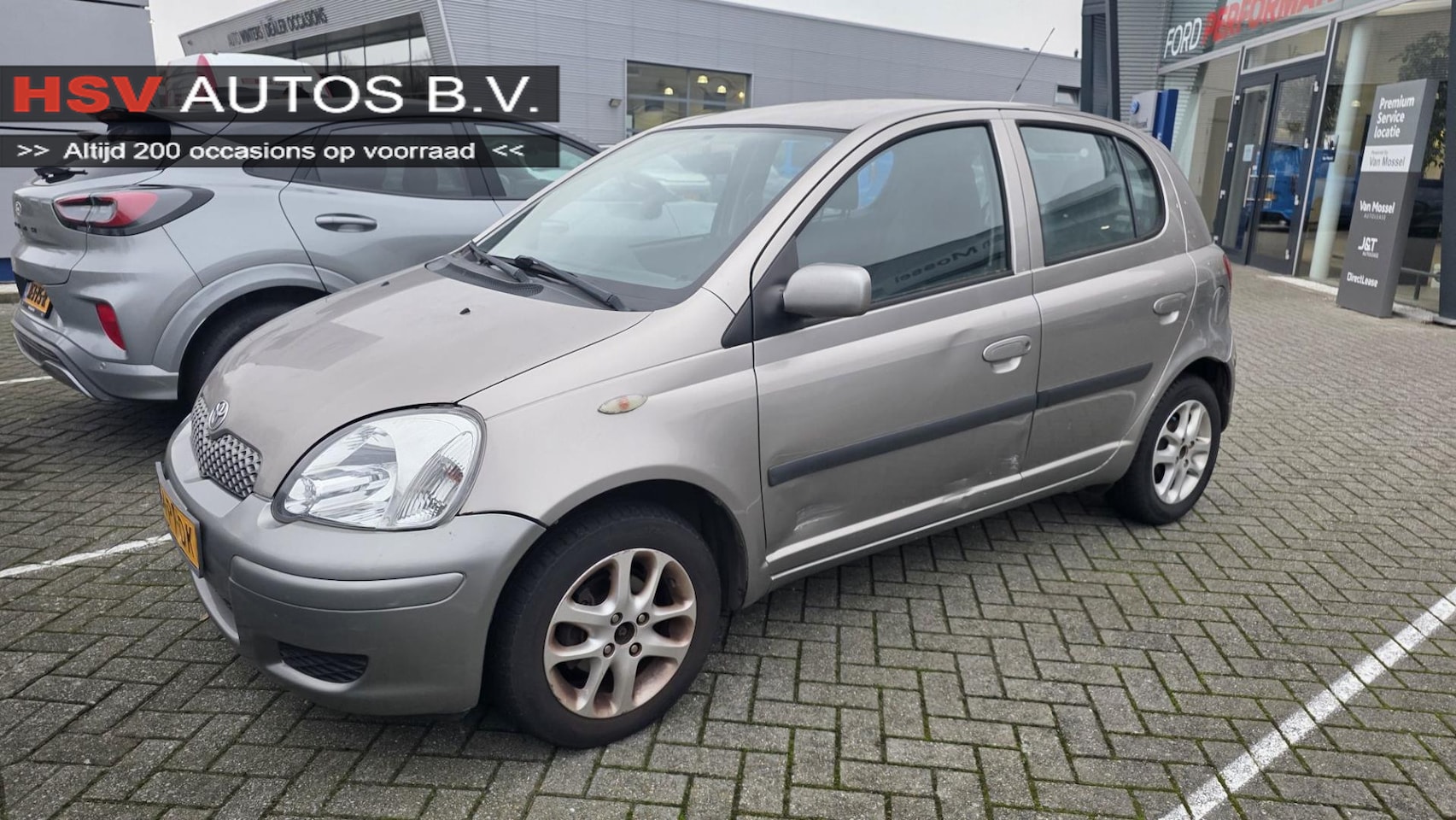 Toyota Yaris - 1.3 VVT-i Sol airco LM 4-deurs - AutoWereld.nl