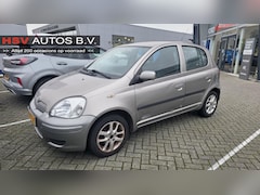 Toyota Yaris - 1.3 VVT-i Sol airco LM 4-deurs